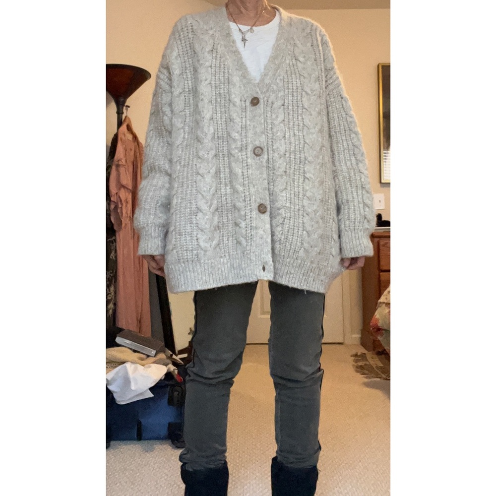 Jennie Kanye  Sweater, retails $495, 39% Alpaca 39%Merino wool 22% nylon